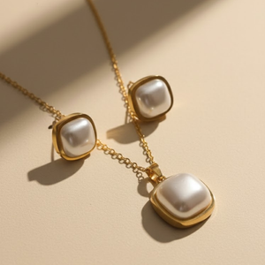 Gold Plated Pearl Jewelry Set – Necklace & Earrings