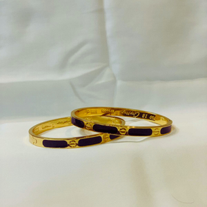 Luxury Gold Bracelet for Women – Black Accent Design